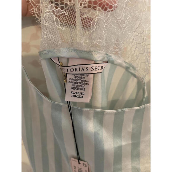 FALL CLEARANCE NWT Victoria's Secret Elegant Striped Satin Camisole XL - Picture 8 of 8